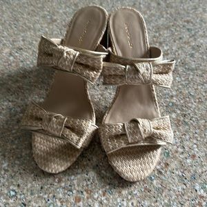 Ann Taylor sandal